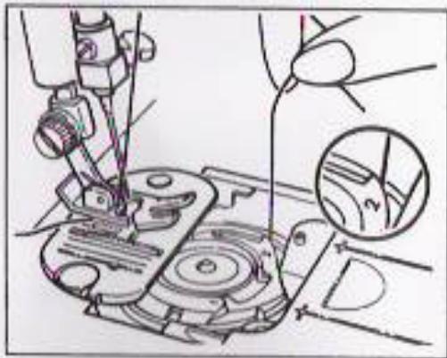 SINGER CLUB 6230 - MISE EN PLACE D'UNE CANETTE DEJA PLEINE - 3