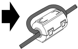 YAMAHA BBT500 - Fixation de la bride de filtrage des parasites (pour les modèles américains et canadiens uniquement) - 2