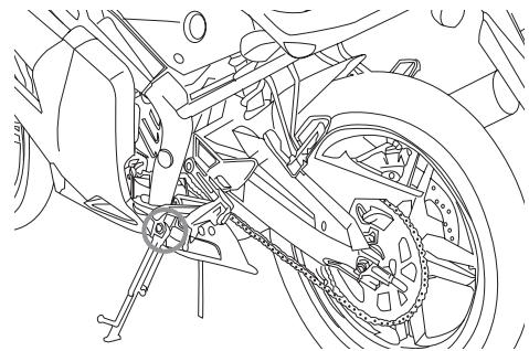 YAMAHA TZR50-2007 - Contrôle et lubrification de la béquille latérale - 1