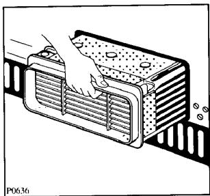 ARTHUR MARTIN SC0531 - Nettoyage du condenseur d'air - 1