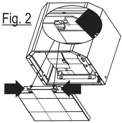 ARTHUR MARTIN AFC9010N - Pour retirer le filtre à charbon actif - 2