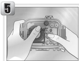 NIKON CAISSON ETANCHE WP-CP3-JUSQU-A 40 M DE PROFONDEUR - Vérifier l'étanchéité - 1