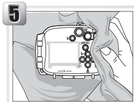NIKON CAISSON ETANCHE WP-CP4-JUSQU-A 40 M DE PROFONDEUR - Réactivation du moniteur - 6