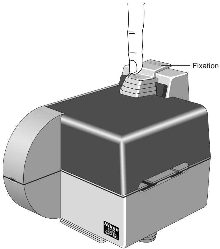 NIKON CHARGEUR DE DIAPOSITIVES SF-100 - Étape 2 - 1