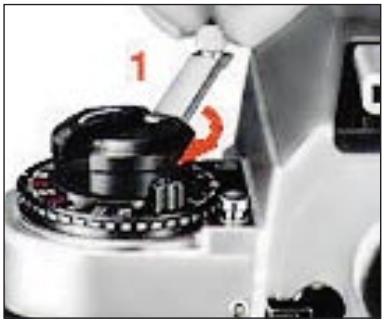 NIKON FA - LOADING FILM - 6