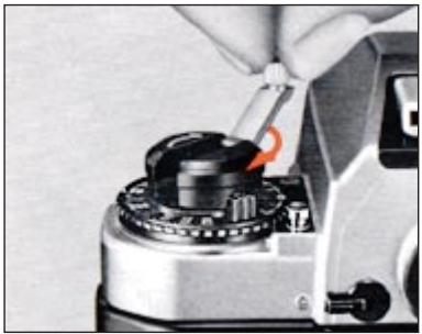 NIKON FA - UNLOADING FILM - 3