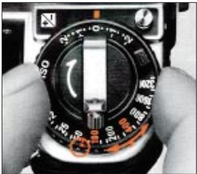 NIKON FA - SETTING FILM SPEED - 1