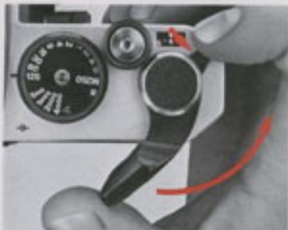 NIKON FE2 - DETAIL DES COMMANDES—suite - 1