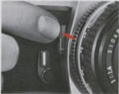 NIKON FE2 - DETAIL DES COMMANDES—suite - 1