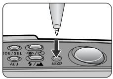 NIKON LITE TOUCH ZOOM 100W-QD - To rewind the film in mid-roll. - 1
