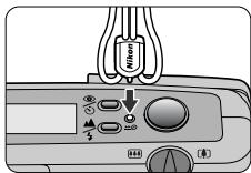 NIKON LITE TOUCH ZOOM 110S-QD - Le film se rebobine automatiquement dès qu'il arrive à sa fin. - 2
