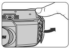 NIKON LITE TOUCH ZOOM 150ED-QD - Open the battery chamber cover. - 1