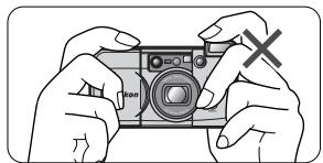 NIKON LITE TOUCH ZOOM 70W-QD - Reichweite des Blitzlichts - 1
