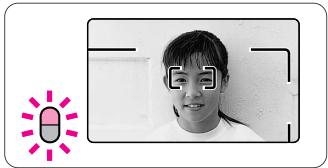 NIKON NUVIS S 2000 - Verringerung roter Augen - 3