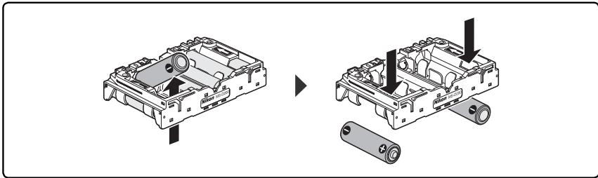 NIKON POIGNEE-ALIMENTATION MB-D80 POUR REFLEX NUMERIQUE D80 - Extracción de las baterias - 2