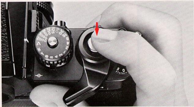 NIKON F3HP - Affichez l'ouverture de l'objectif. - 1