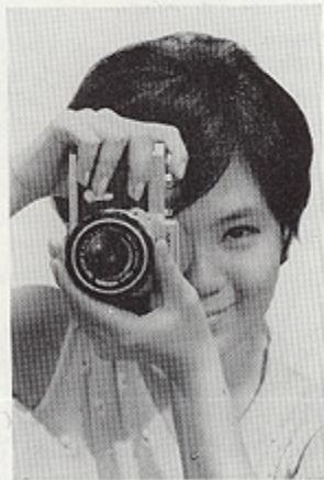 NIKON NIKKORMAT FT - TENUE DE L'APPAREIL - 2