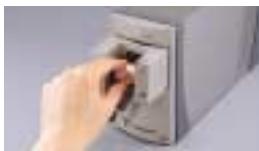 NIKON SUPER COOLSCAN 9000 - Scan broad range of film types - 4