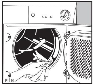 AEG-ELECTROLUX EDE5361 - Cleaning the filters - 1