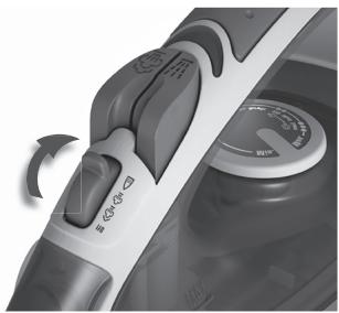 AEG-ELECTROLUX EDB5110 - Ijunkite maitinimo laidą i maitinimo angą. Maitinimo indikatoriaus lemputė įsijungia. Nustatykite temperatūra pasukdami temperatūros reguliatorių i atitinkamą parinkti. Kai lemputė išsijungia, lygintuvas paruoštas naudojimui. - 4
