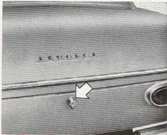 PEUGEOT 204 - Lave-vitre - essuie-vitre - 4