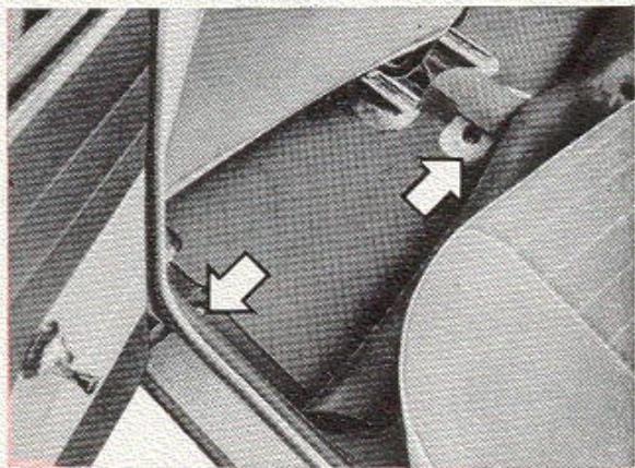 PEUGEOT 204 - Ceintures de sécurité - 1