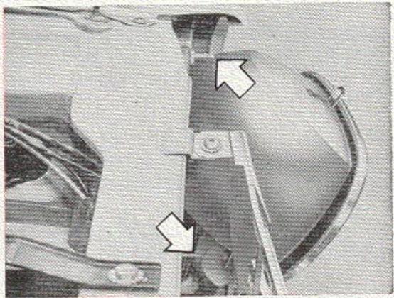 PEUGEOT 204 - Reemplacement d'une ROUE - 7
