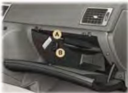 PEUGEOT 307 CC - Boîte à gants climatisable - 1
