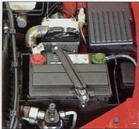 PEUGEOT 406 COUPE - INTERVENTIONS ELECTRICITE : Fusibles compartment moteur* - 4