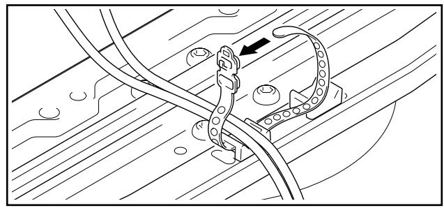 PIONEER PDK-1012 - Uso de las bridas para cables - 3