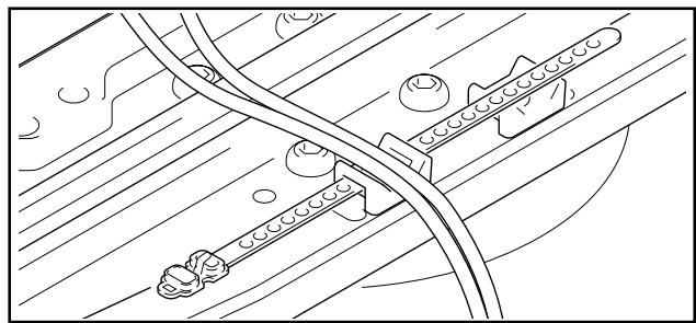 PIONEER PDK-1012 - Utilisation des serre-câbles - 2
