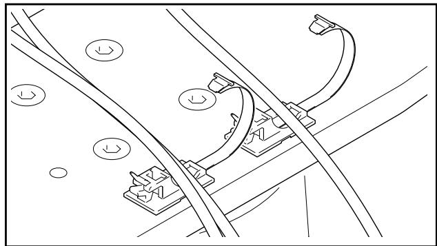 PIONEER PDK-1013 - Uso de las bridas para cables - 2