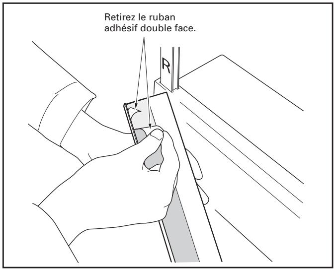 PIONEER PDK-TS27A - Retirez le ruban adhésif double face qui se trouve sur l'écran occultant. - 1