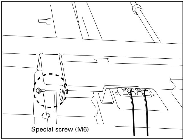 PIONEER PDK-WT02 - Fix the bottom of the hardware with the special screws removed at step 1 (one on the left and one on the right). - 1