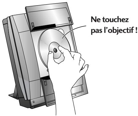 PIONEER PDR-F10 - Introduisez un CD. - 2