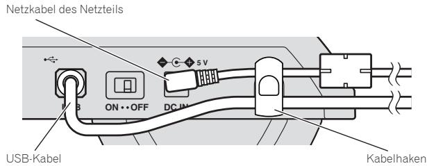 PIONEER DDJ-S1 - Haken Sie das Netzkabel des Netzeils oben auf den Kabelhaken und das USB-Kabel unter. - 1