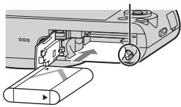 PIONEER VSX-422-K - Τοποθέτηση της μπαταρίας - 2