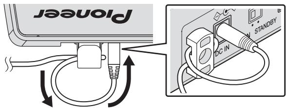 PIONEER RMX-1000 - Using the cord hook - 3