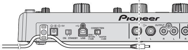 PIONEER RMX-1000 - Using the cord hook - 1