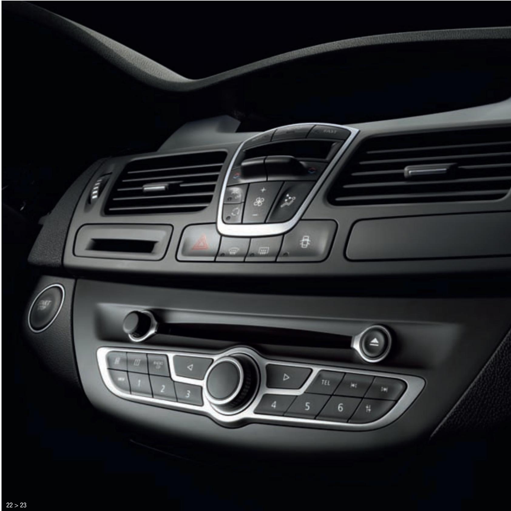 RENAULT LAGUNA ESTATE - AUTO ADAPTATIVE - 2