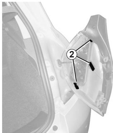RENAULT CLIO 3 PHASE 2 - FEUX ARRÈRE ET LATERAUX : remplacement des lampes (1/4) - 1