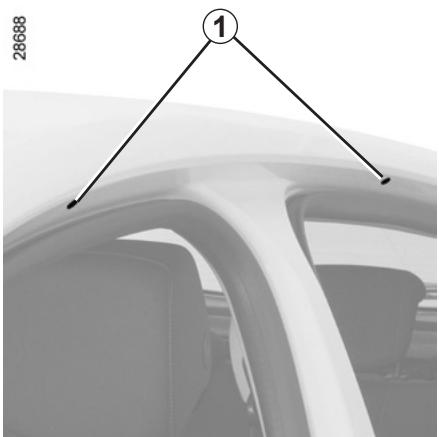 RENAULT FLUENCE ZE - BARRES DE TOIT : accès aux points de fixation - 1