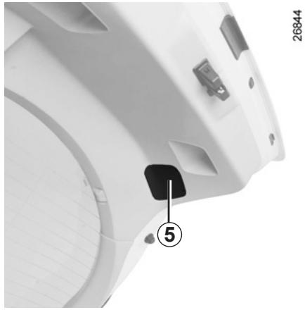 RENAULT LAGUNA III - FEUX ARRIÈRE ET LATÉRAUX : remplacement des lampes (2/5) - 1