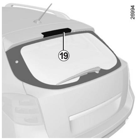 RENAULT LAGUNA III - FEUX ARRIÈRE ET LATÉRAUX : remplacement des lampes (5/5) - 1