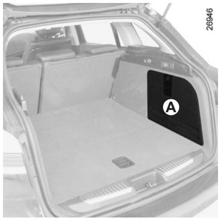 RENAULT LAGUNA III ESTATE - FEUX ARRIÈRE ET LATÉRAUX : remplacement des lampes (3/5) - 1