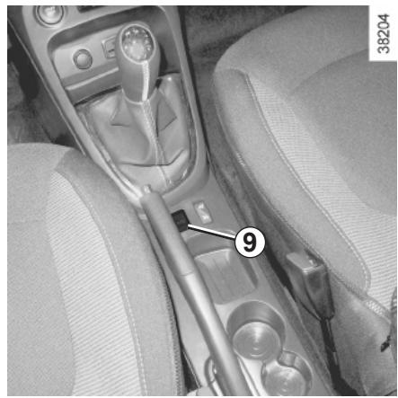 RENAULT CAPTUR 2014 - Mise en service ou arrêt de l'air conditionné - 1