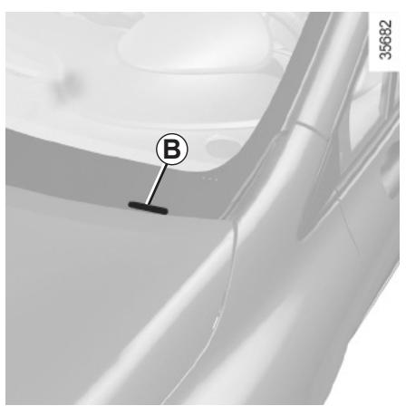 RENAULT CAPTUR 2014 - PLAQUES D'IDENTIFICATION VEHICULE - 2