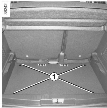RENAULT CAPTUR 2014 - TRANSPORT D'OBJETS DANS LE COFFRE - 4
