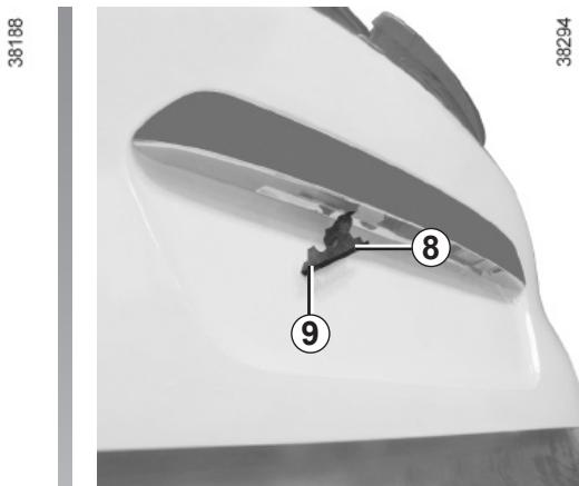 RENAULT CAPTUR 2014 - FEUX ARRÈRE ET LATERAUX : remplacement des lampes (2/2) - 2