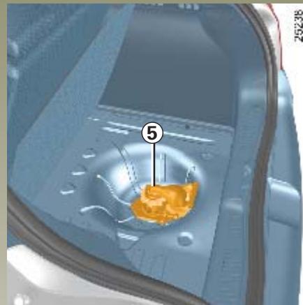 RENAULT CLIO 2 2005 - ROUE DE SECOURS (suite) - 1
